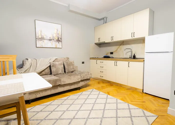 Central Cane Apartment 2